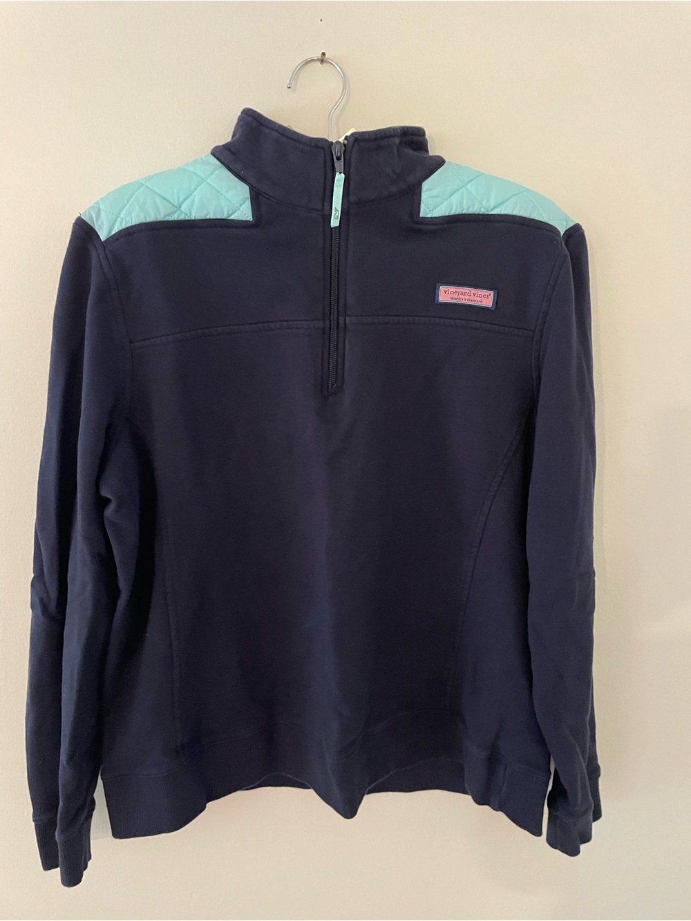 Vineyard Vines Women’s Navy Pullover with Mint Shoulder Panels Size Large